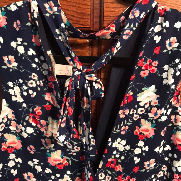 Floral Forever 21 Shift Dress - Picture 5 of 5